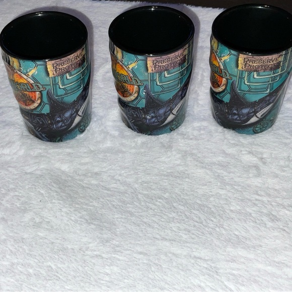 SEAWORLD Collectors 2D Painted Shark, Etc 3 1/8 In JuiceGlass Bundle 3 Brand New - Picture 7 of 16